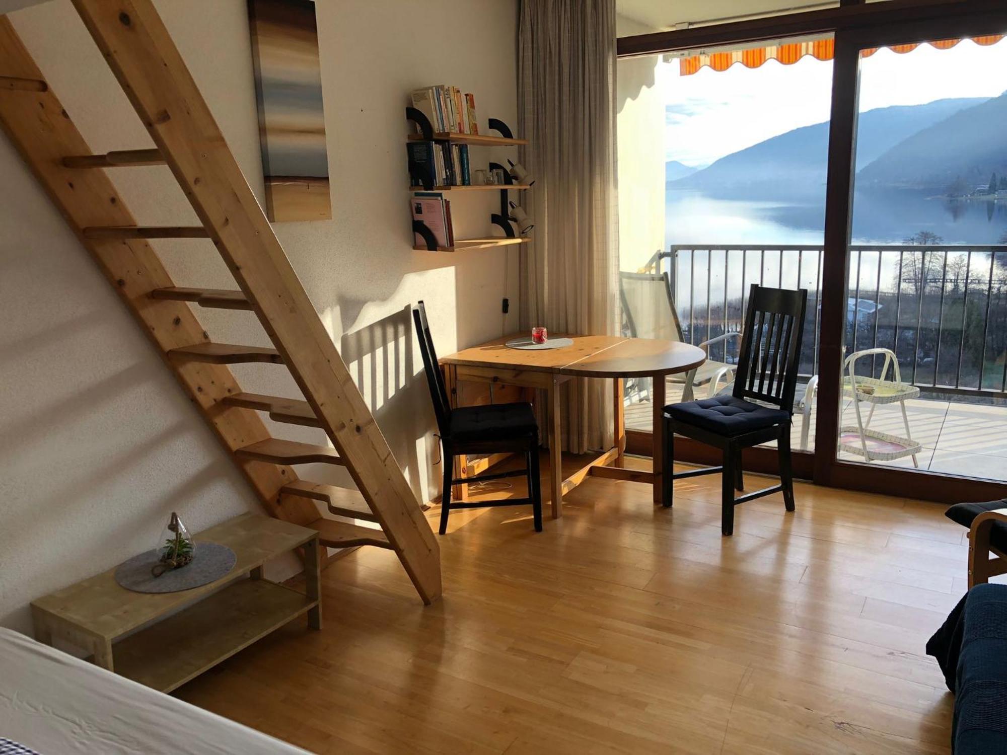Appartement Mit Seeblick Am Ossiacher See Villach Bagian luar foto