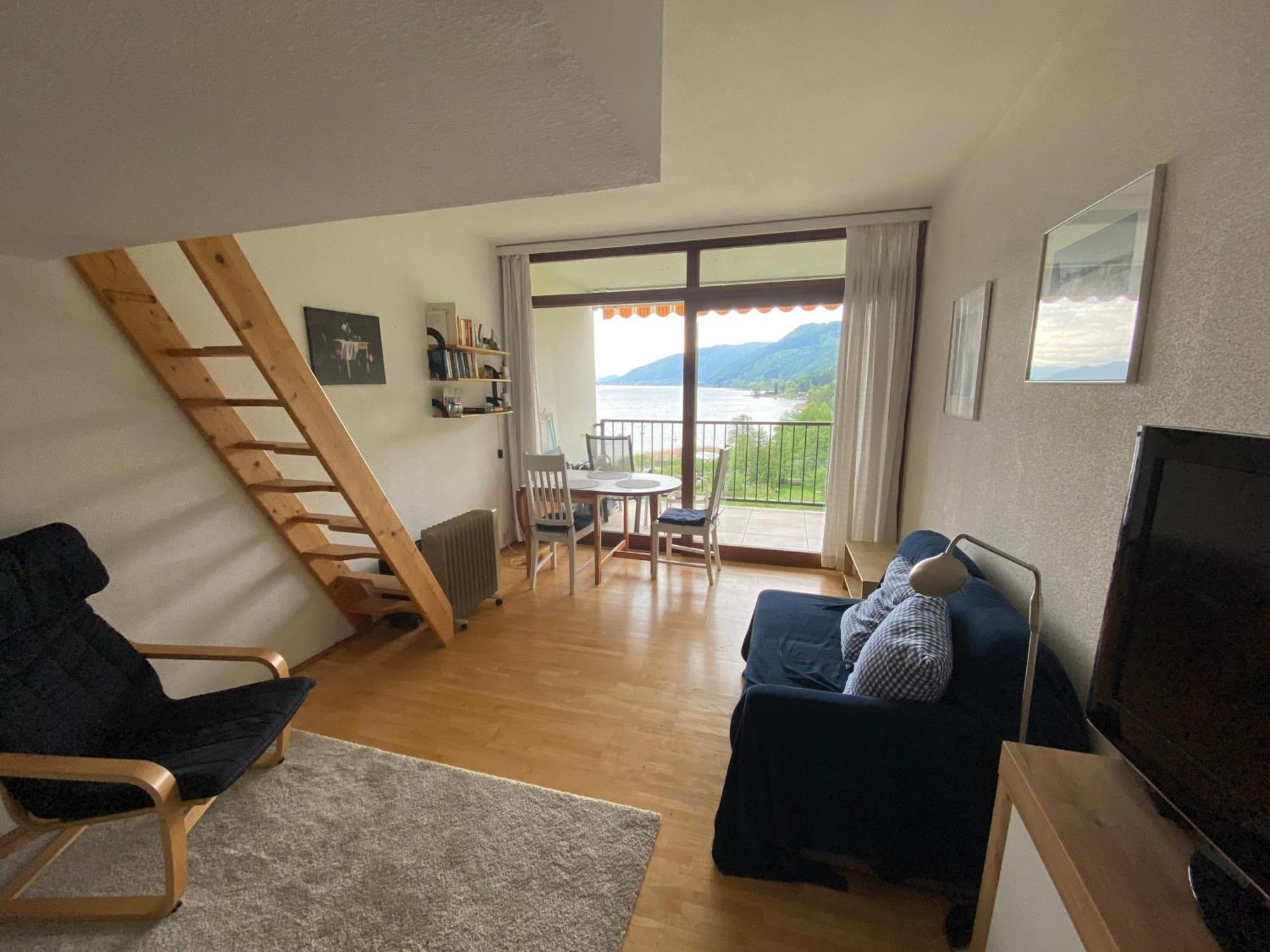 Appartement Mit Seeblick Am Ossiacher See Villach Bagian luar foto